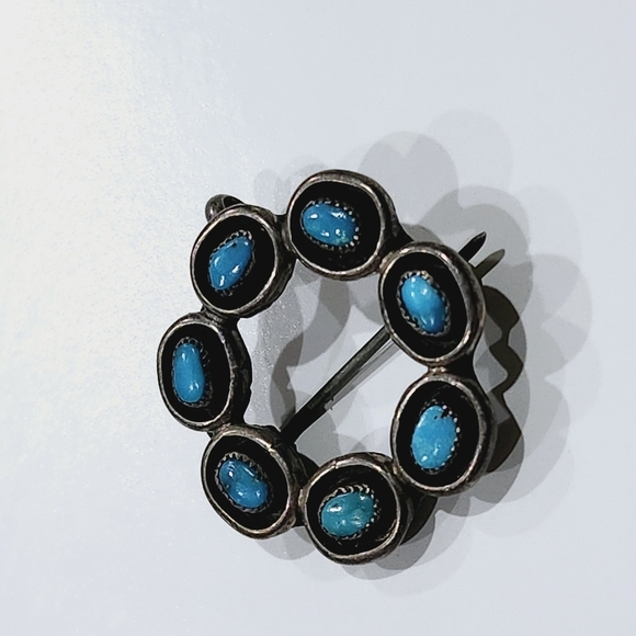 Zuni Turquoise Petit Point and Silver Pin, Pendant 1930s- 1940s - Picture 2 of 7